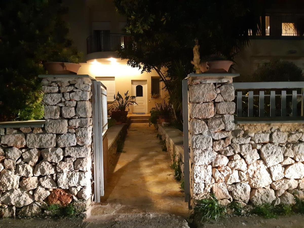 Diamant'S Place With Treehouse Garden Kounoupidhianá Екстериор снимка